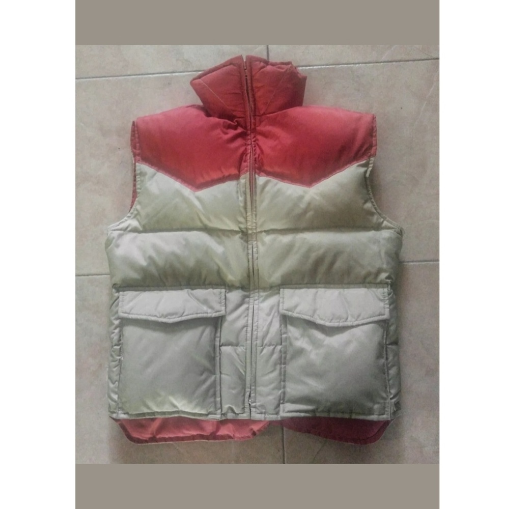 Ski Saddle puffer vest medium Red beige